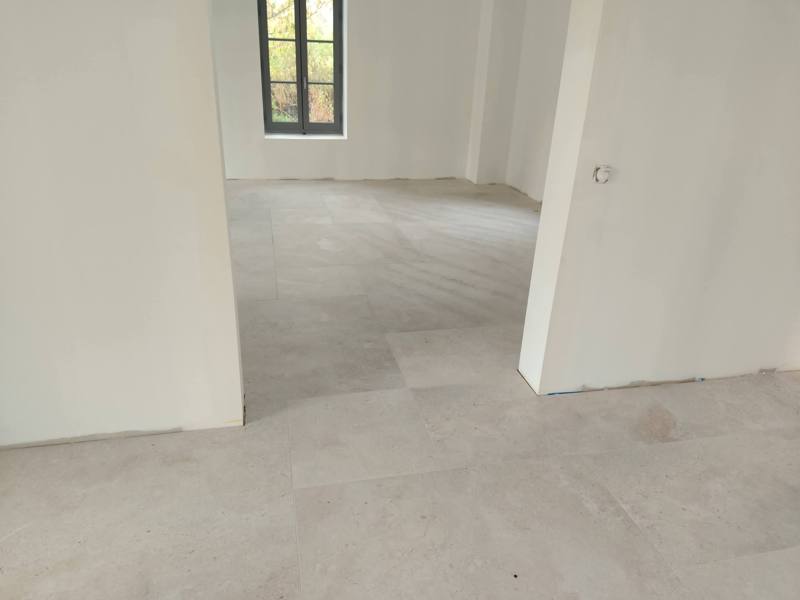 Carrelage grand format effet pierre